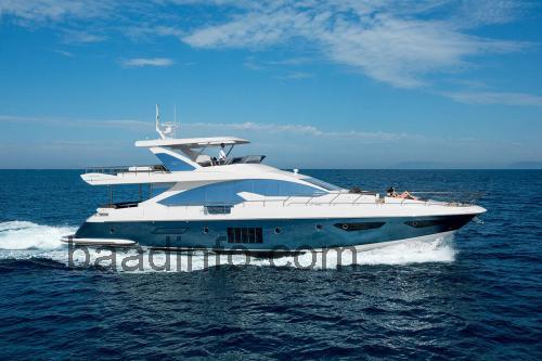 Azimut 80 Flybridge anmeldelser og tekniske specifikationer